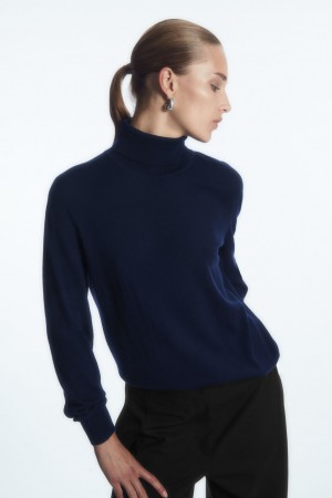 COS Merino Gyapjú Roll-Neck Pulóverek Női Sötétkék | YUTB-87496