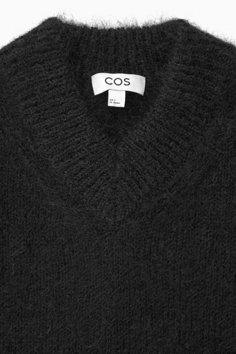 COS Cropped V-Neck Mohair Pulóverek Női Fekete | KDEZ-43106