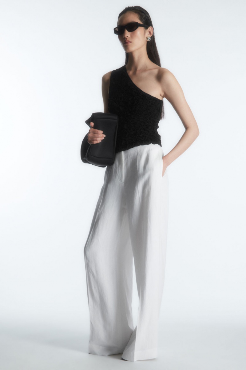 COS Smocked One-Shoulder Trikó Női Fekete | KYFG-89375