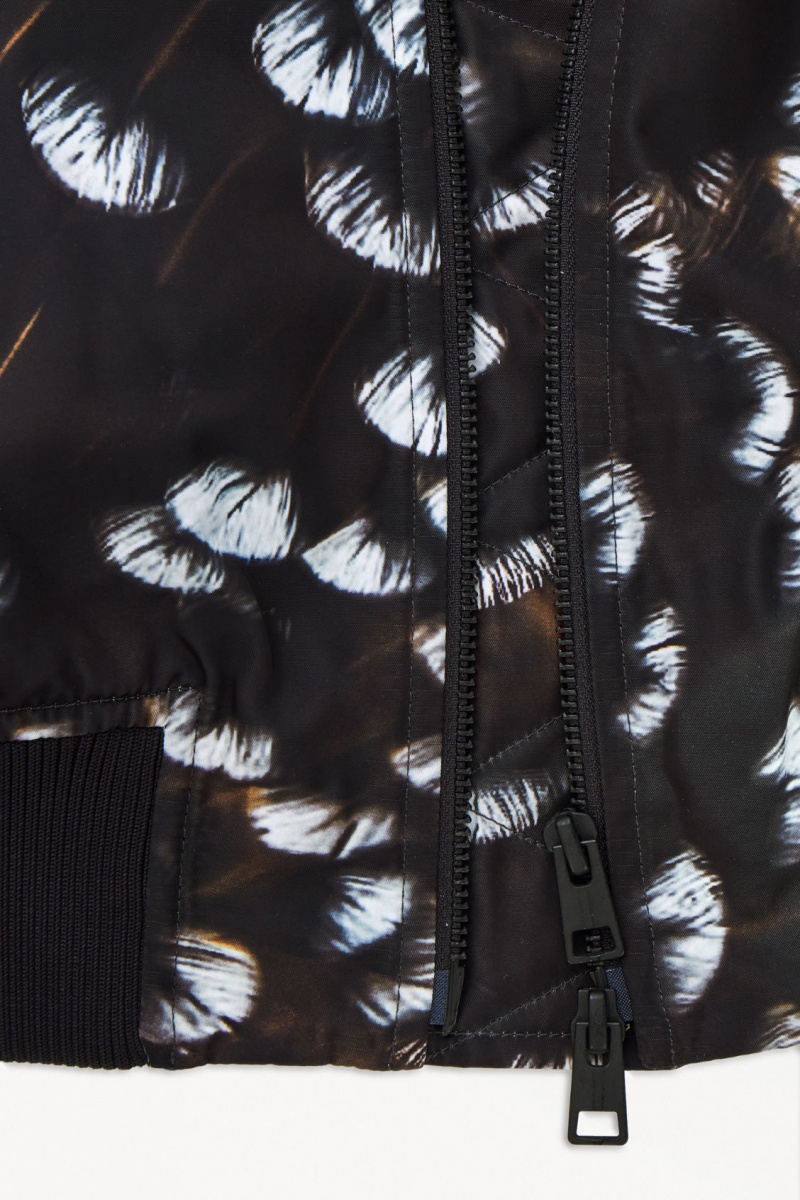 COS The Feather-Print Bomber Kabát Férfi Fekete | WYTF-40627